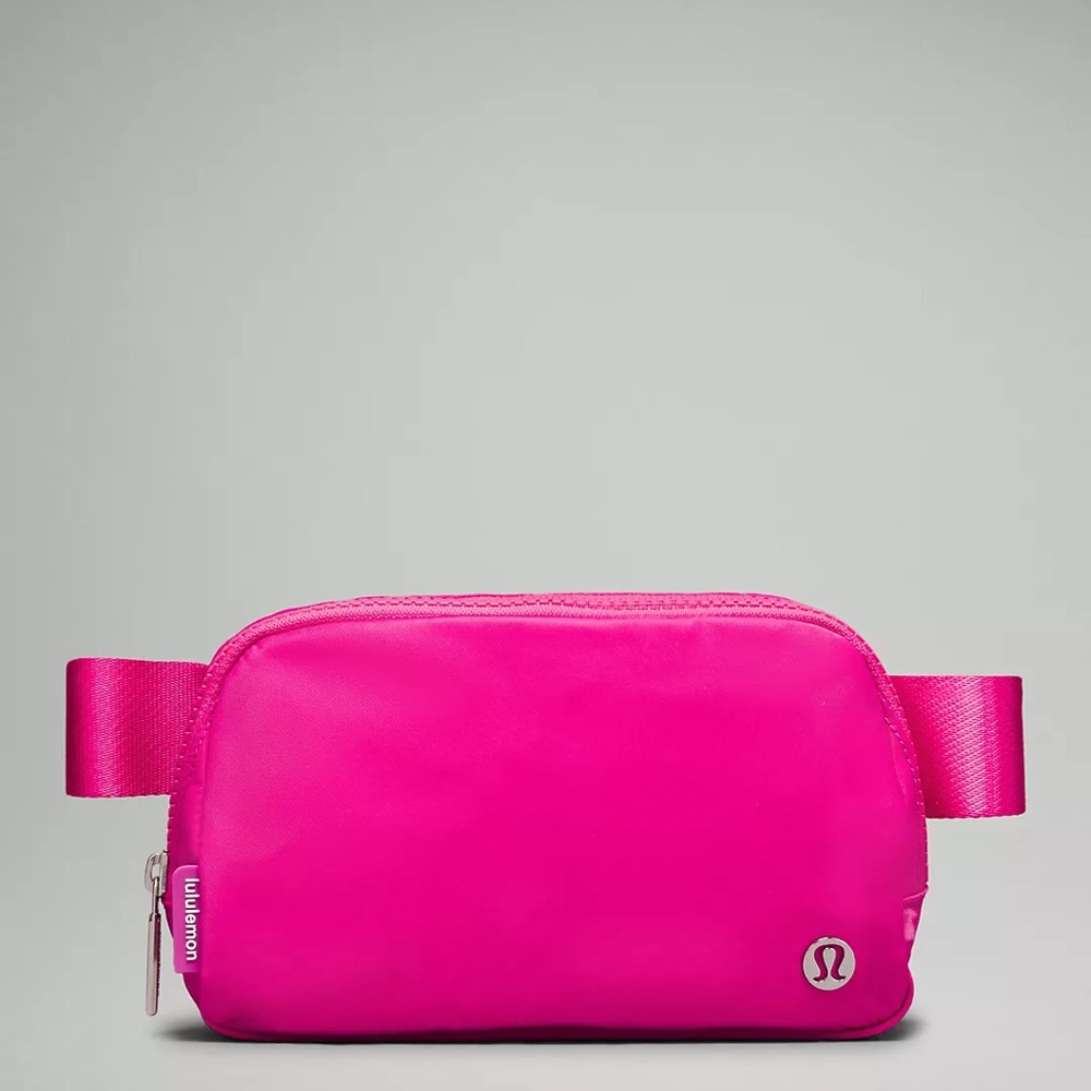 Lululemon belt bag sonic pink/white NWT